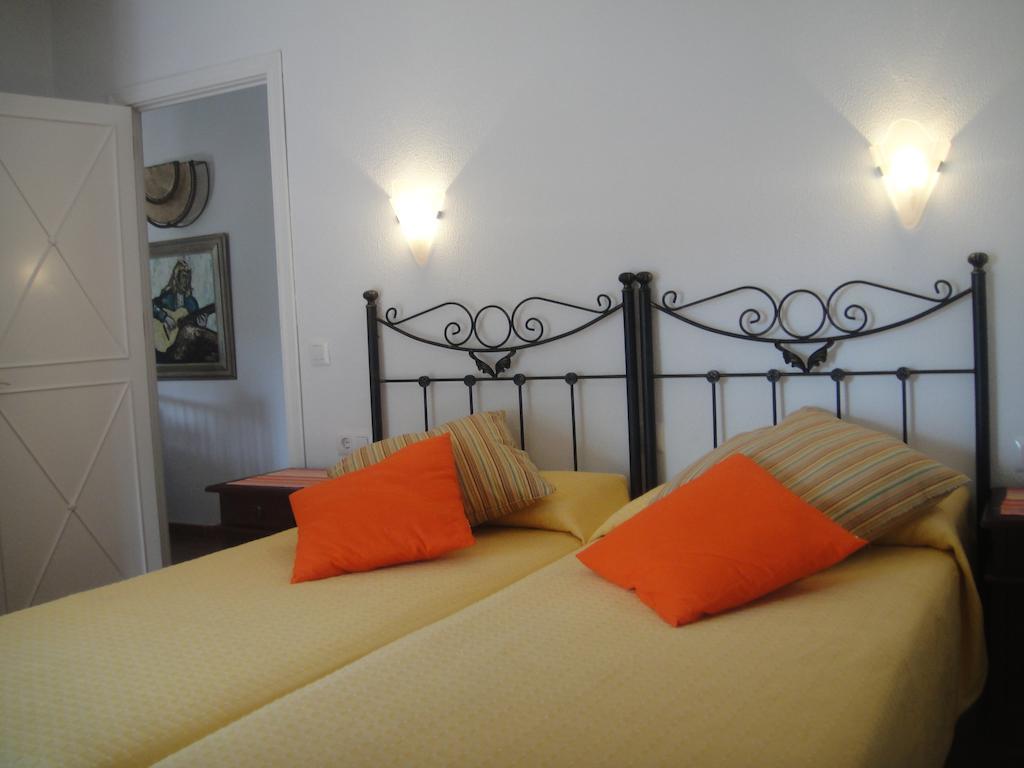 Casa La Felicidad Hotel Chiclana de la Frontera Szoba fotó